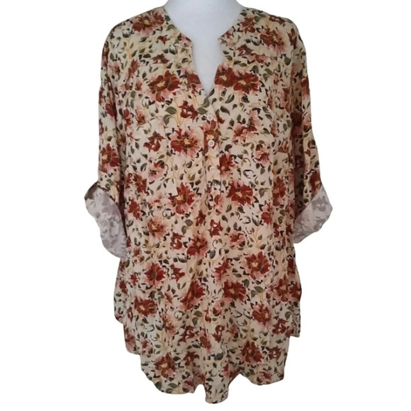 Torrid Floral Roll Tab Challis Rayon Blouse Split V Neck Cream Red Pink Size 4X - Picture 2 of 7
